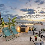 Sliema Mainstreet Designer Suite 12 With Shared Rooftop Pool And Bbq